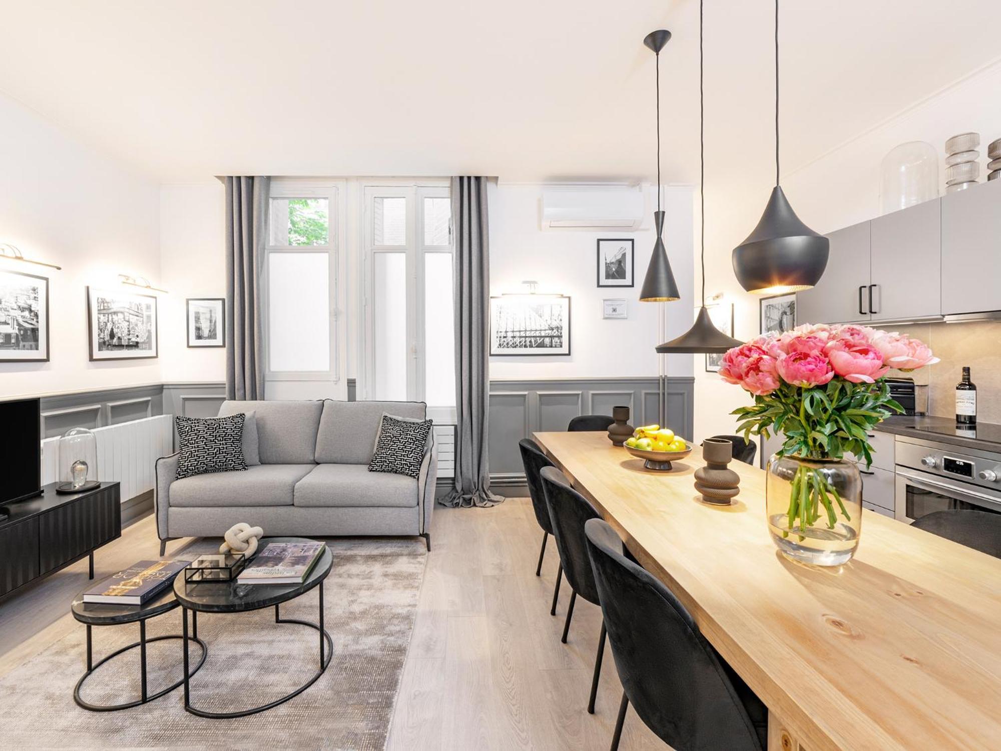 Livinparis - Luxury A/c 4 Bedrooms Auteuil Eiffel Tower * Parijs